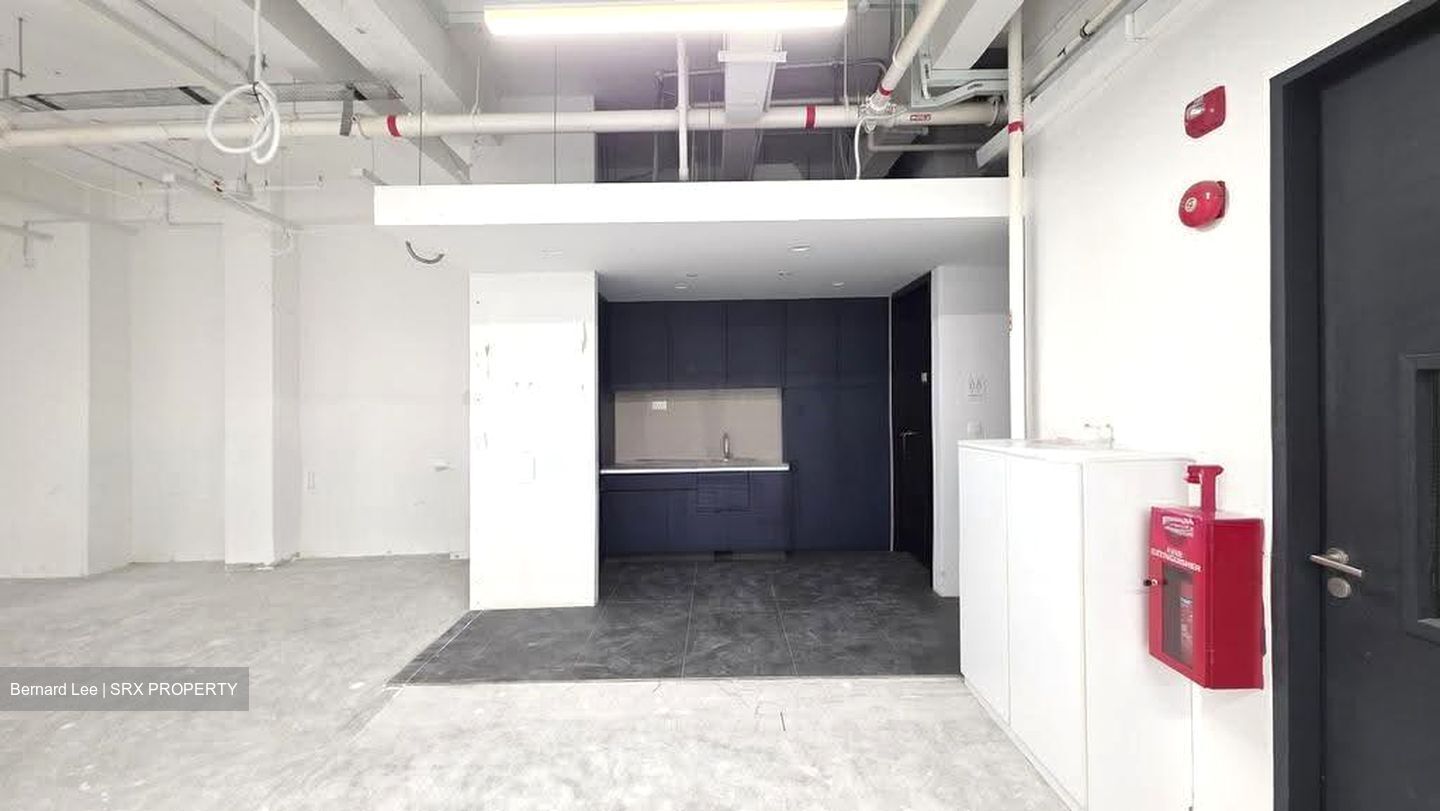 Hongkong Street (D1), Office #630136551